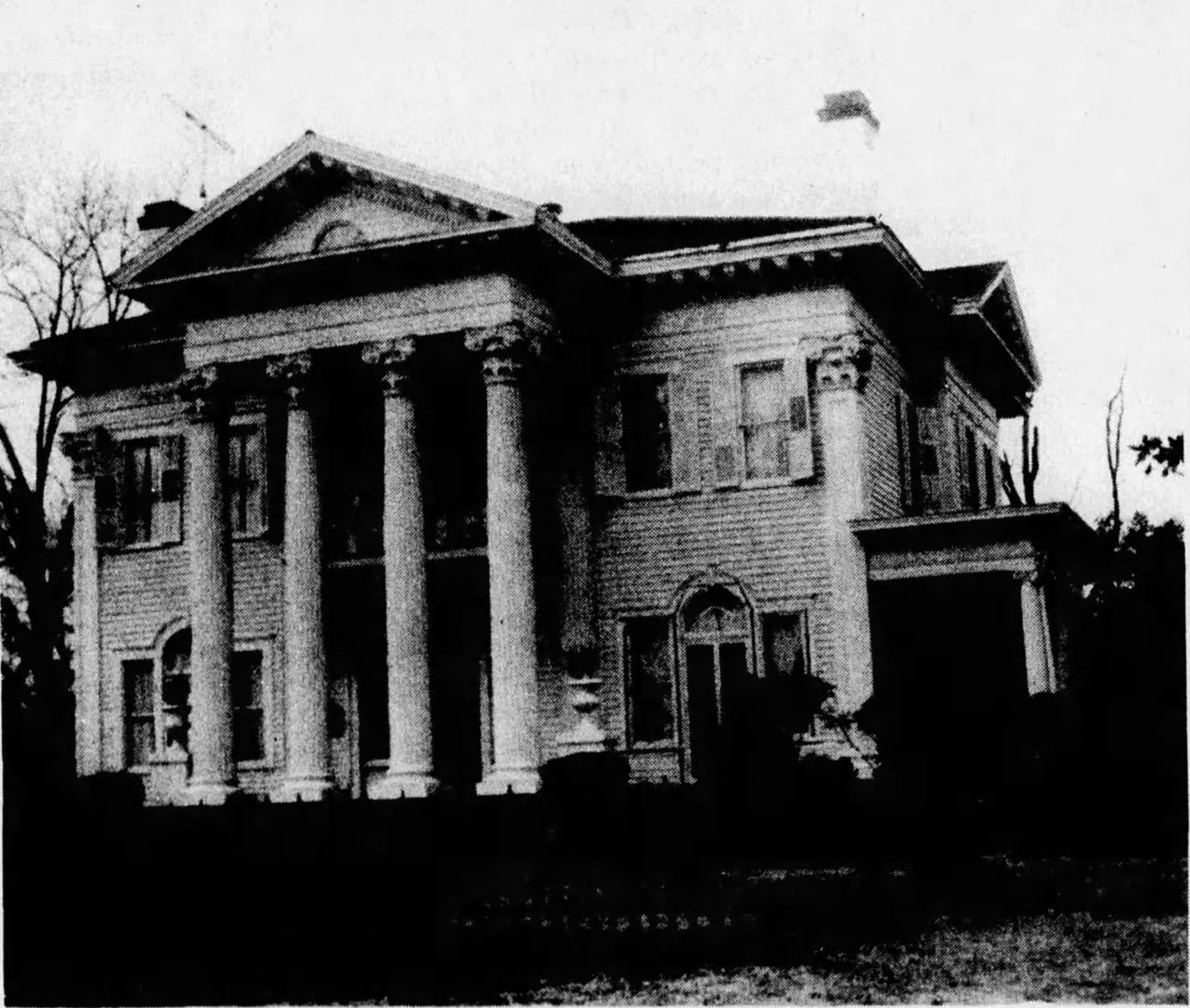 RainerLewis House 30+ Photos Abandoned Alabama