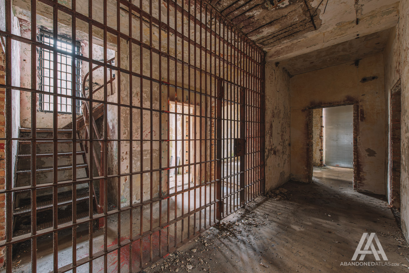 Old Coffee County Jail | Photo © 2023, www.abandonedalabama.com